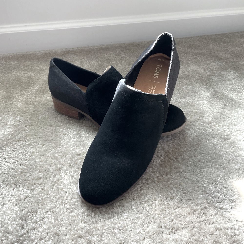 Black TOMS Shaye Black Suede Shoes!